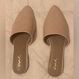 Qupid, The Hailey Mule, Flats, Pointed Toe, Tan, Size 6